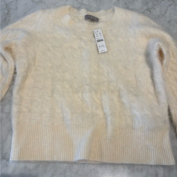 J Crew Small brushed cashmere shrunken cable knit crew neck sweater ivory - Picture 4 of 4